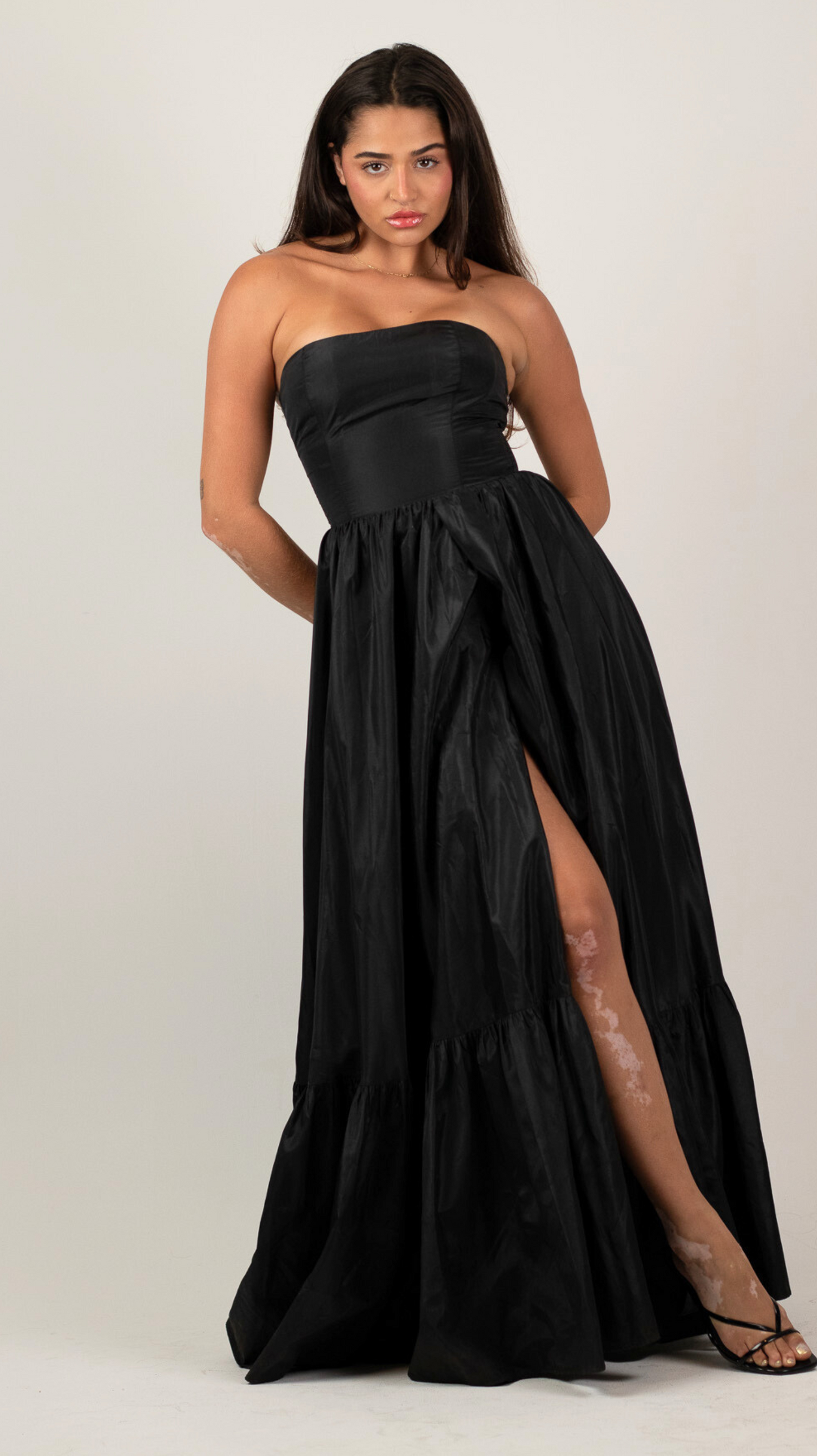 Vestido Noir Cascata - Agilita