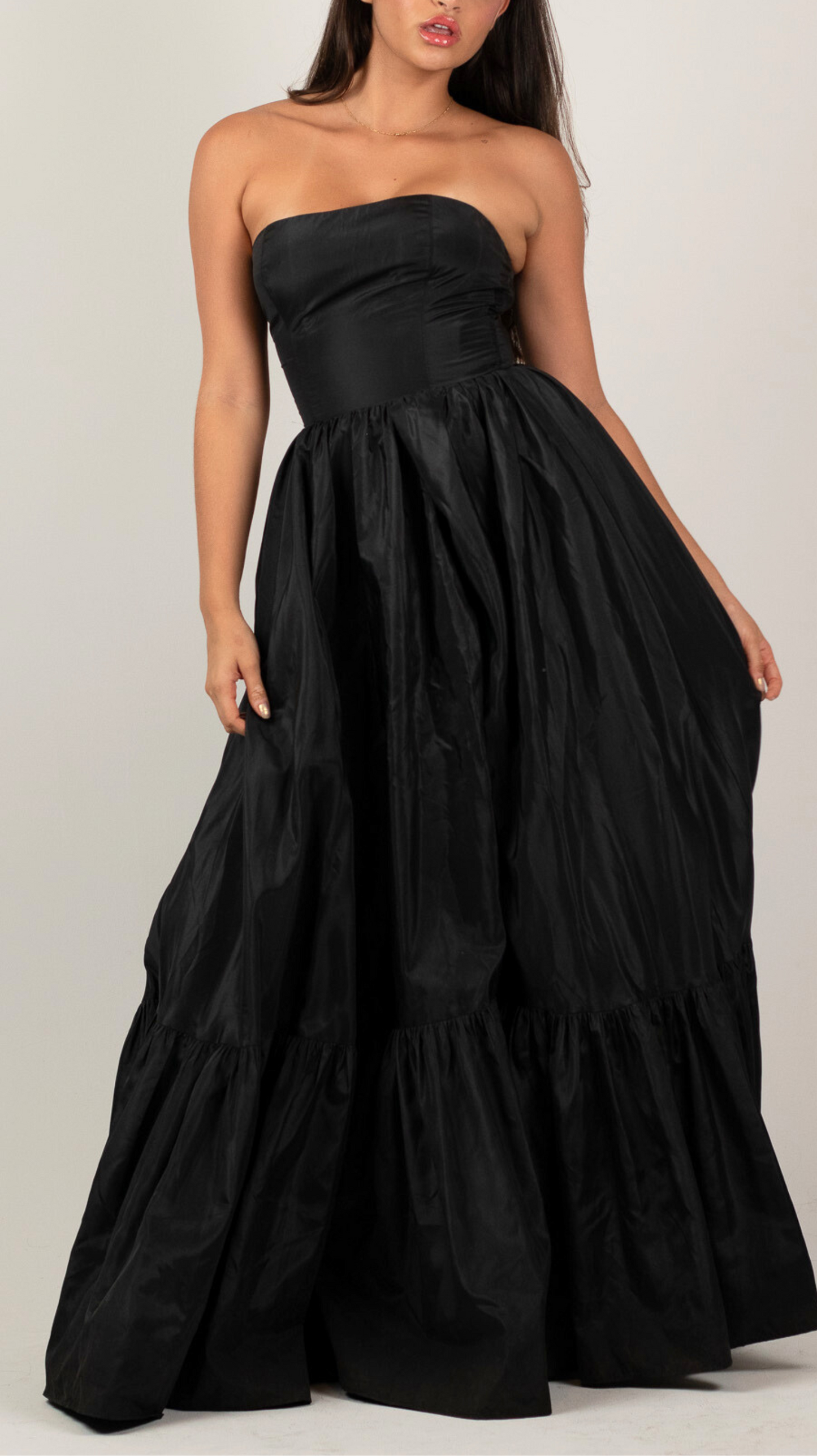 Vestido Noir Cascata - Agilita