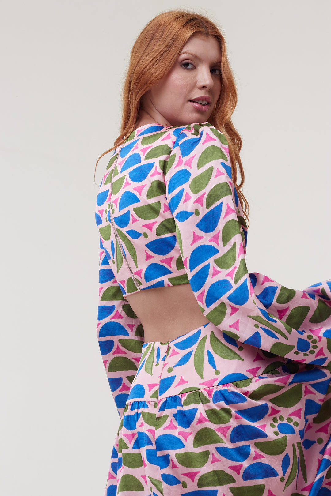 Vestido Floral Geométrico Mangas Bufantes - PatBo