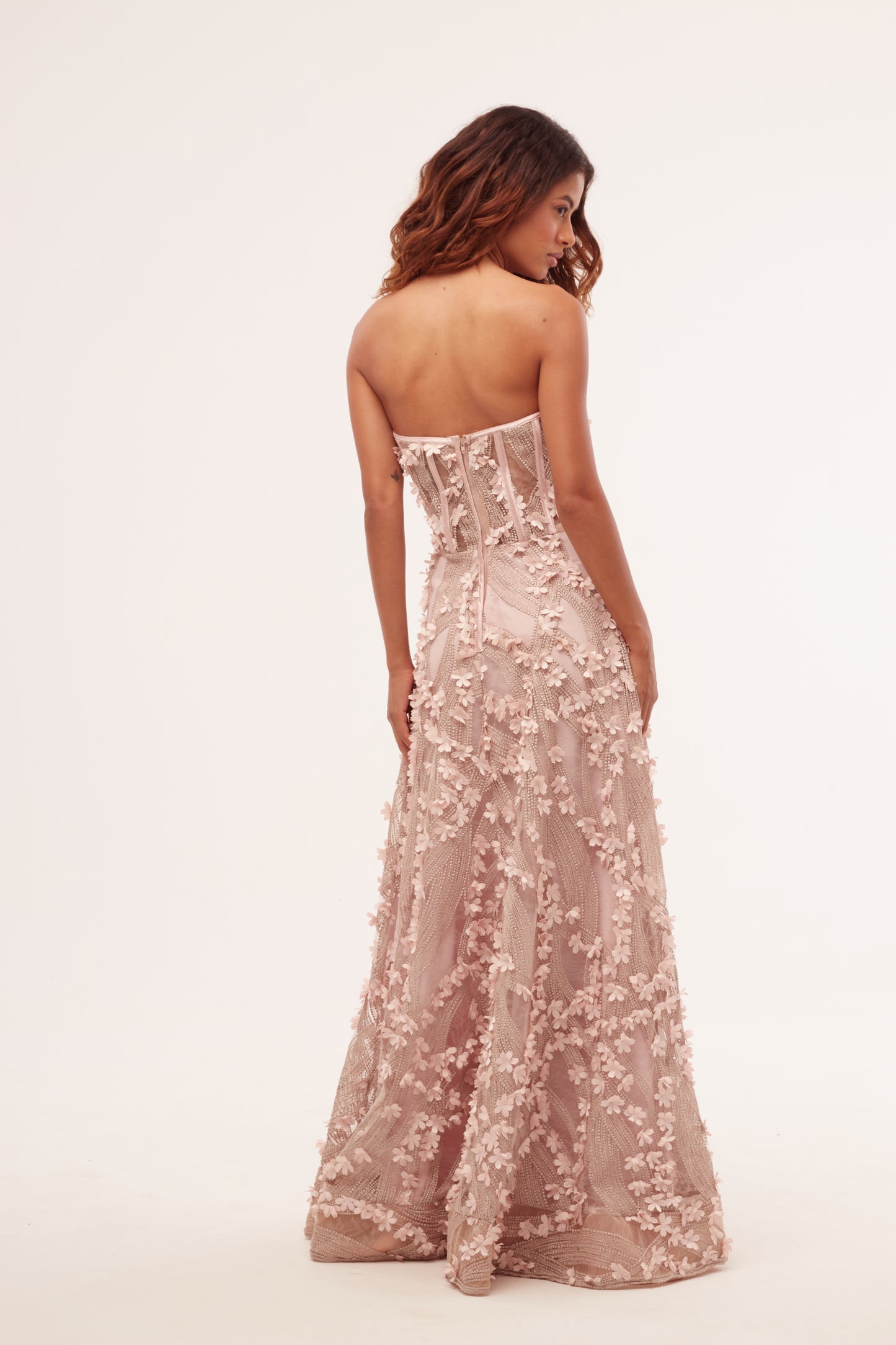 Vestido Bordado Flores 3D – Agilità