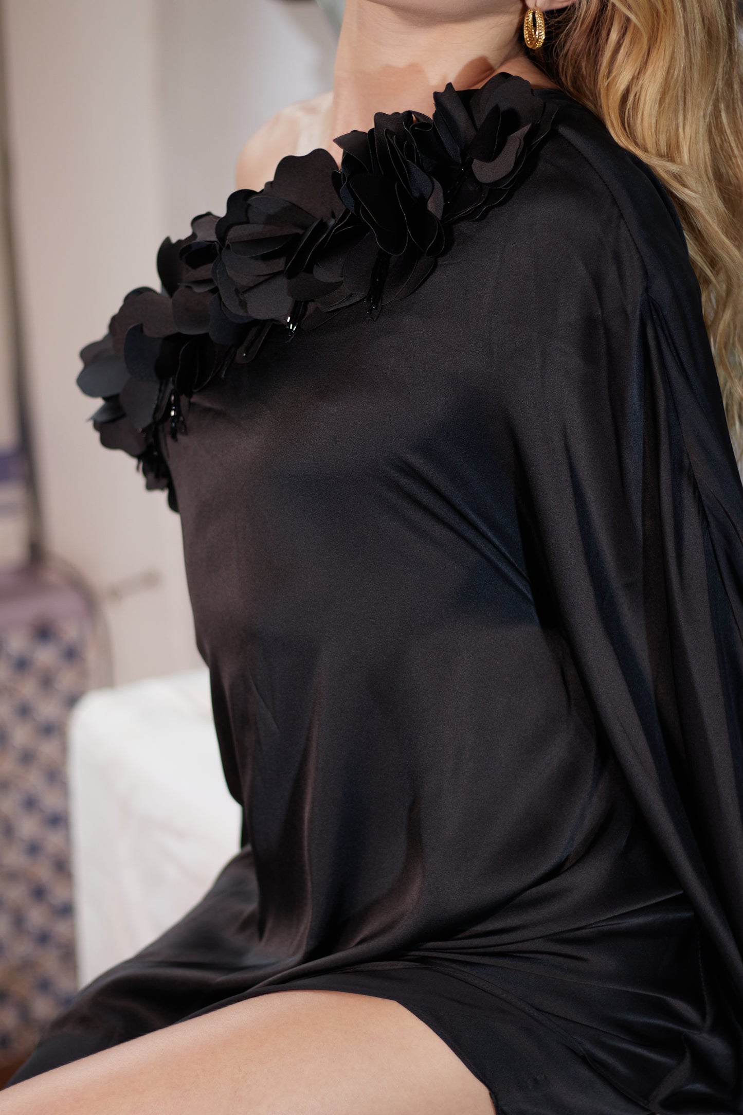 Vestido Longo Flores Cetim Rafine Preto - PatBo