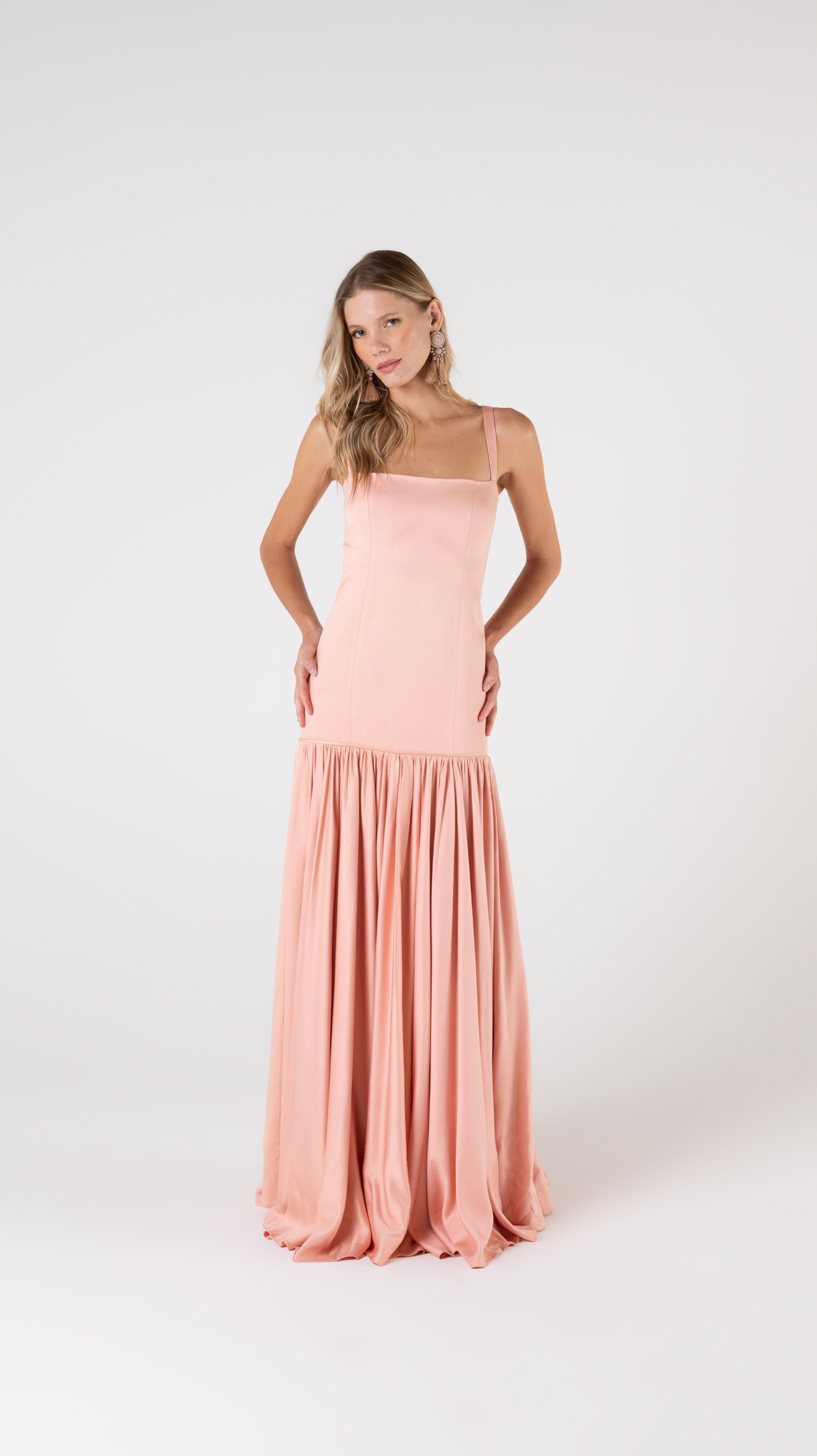 Vestido Madeleine em Cetim Pêssego - Candy Brown