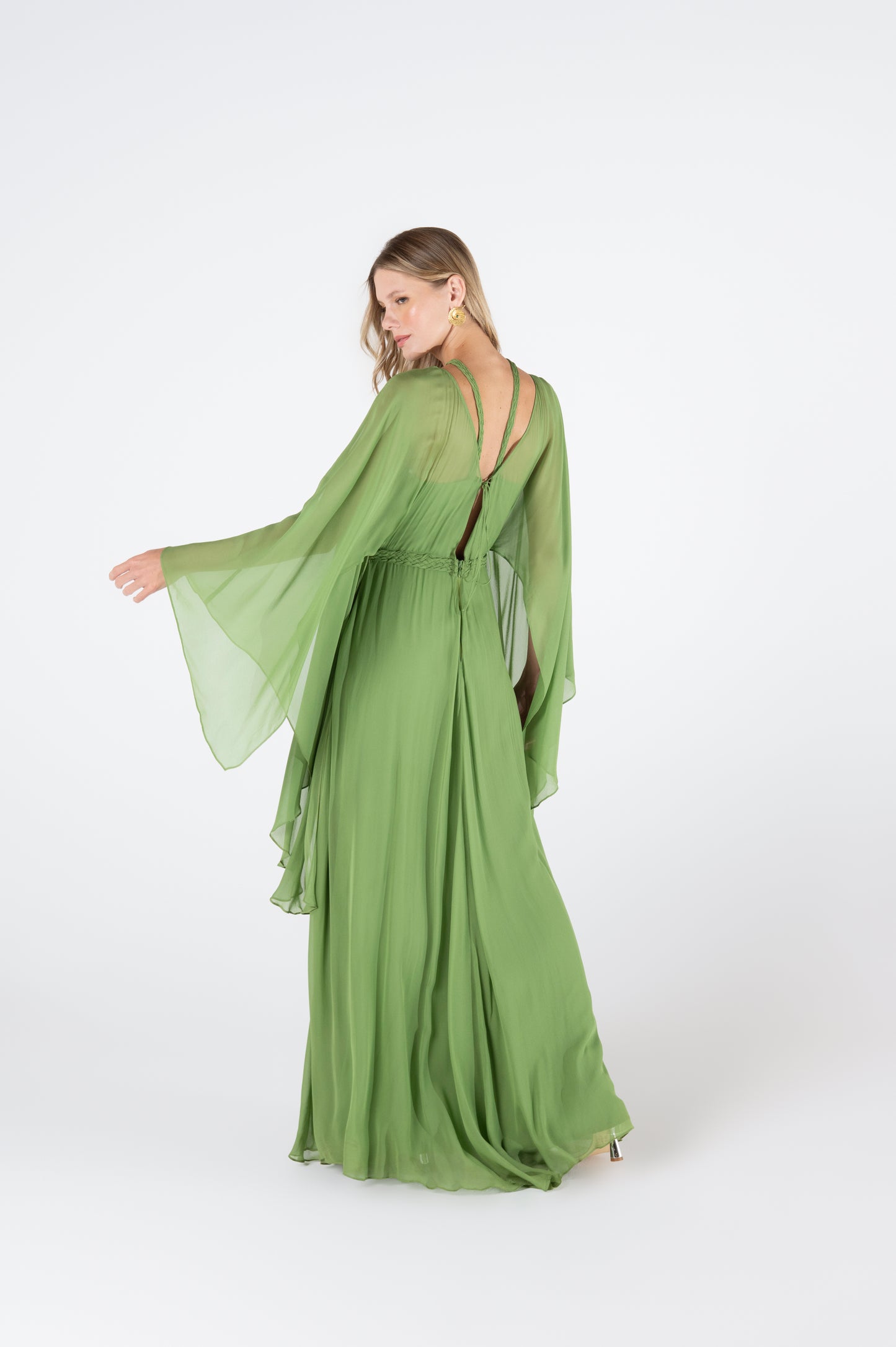 Vestido Nair Fluido Com Mangas Amplas - Oásis