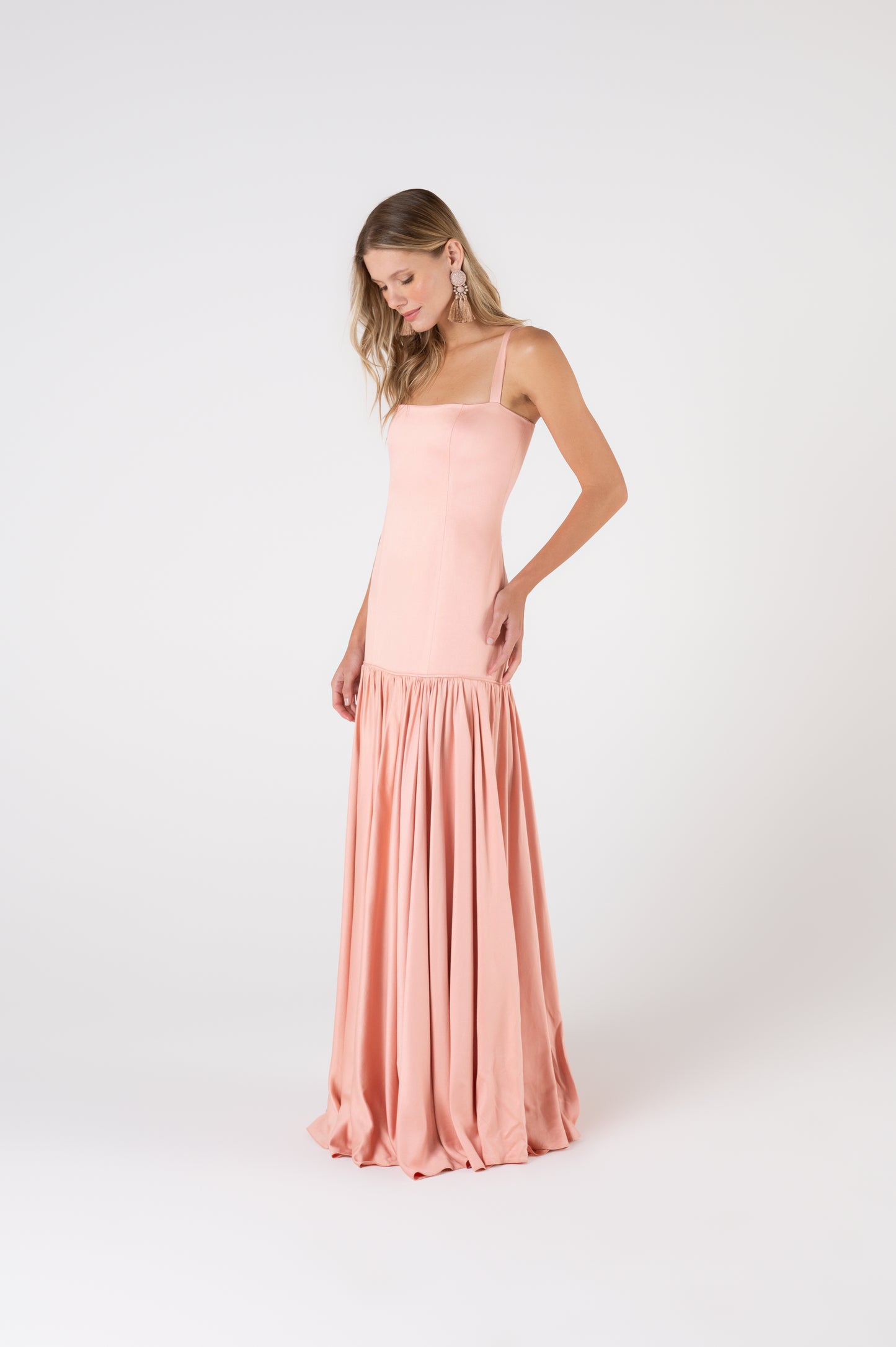 Vestido Madeleine em Cetim Pêssego - Candy Brown